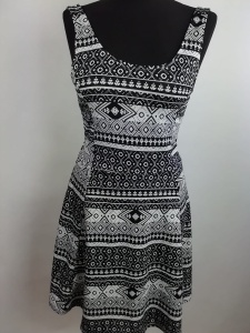 Sukienka we wzory H&M rozmiar 38