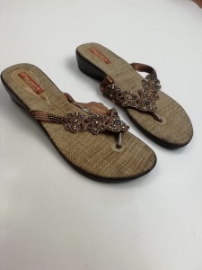 Buty zdobione Bollywood klapki rozmiar 41