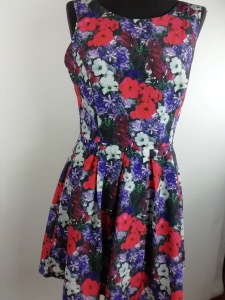 Sukienka w kwiaty Forever 21 rozmiar 38