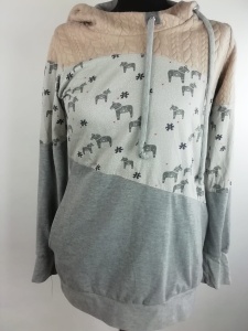 Bluza z kapturem na wiek 13- 14 lat 