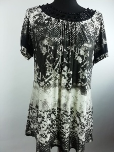 Bluzka zdobiona DD Fashion rozmiar 40