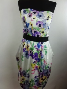 Sukienka w kwiaty H&M rozmiar 44