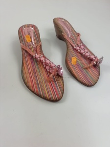 Buty klapki zdobione rozmiar 40