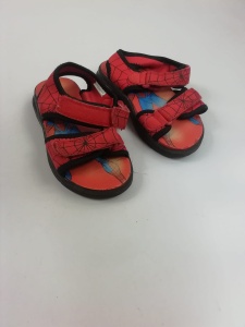 Buty sandały Spider Man na wiek 4 - 5 lat 