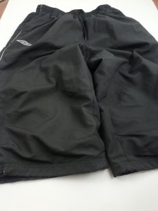 Spodenki krótkie Umbro rozmiar 42