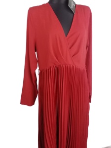 Sukienka czerwona hiszpanka Prettlittlething rozmiar 44 